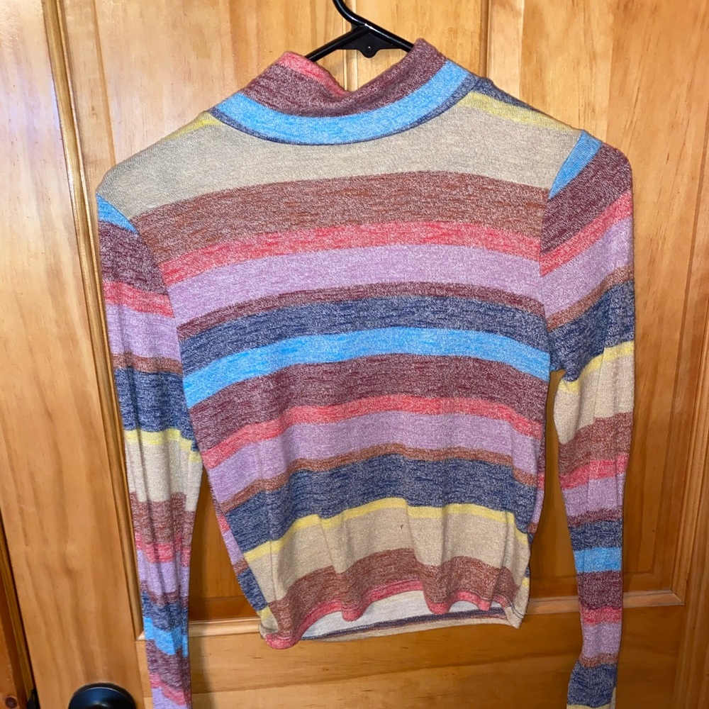 Long-Sleeved High Neck Shirt